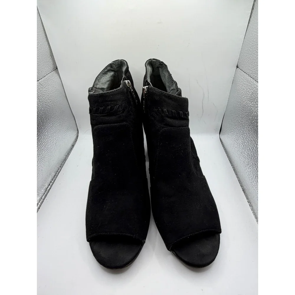 Unisa Black Faux Suede Peep Toe Ankle Boots Stacked Block Heel Size 8.5M
